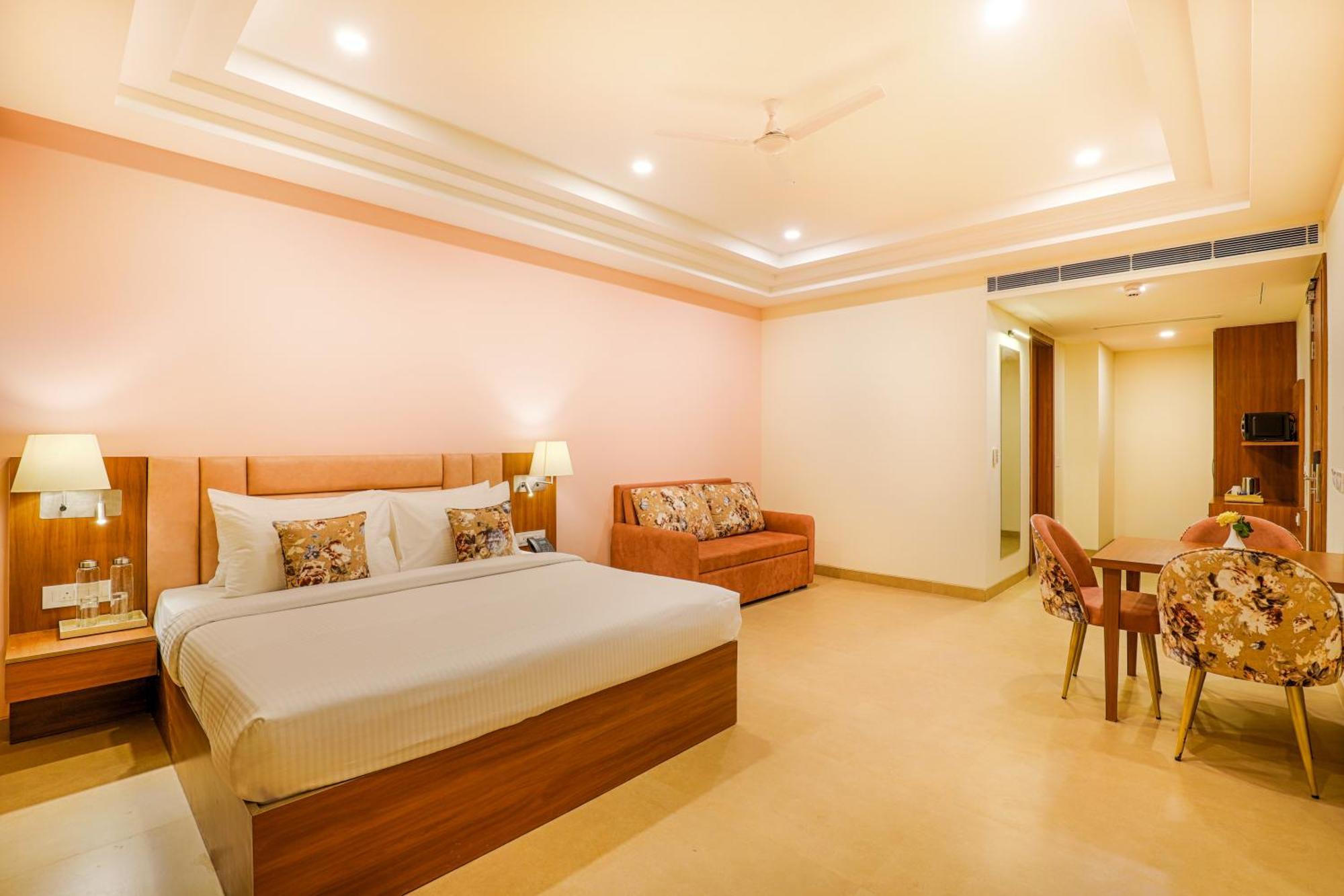 Club Mahindra Patkote Hotel Nainital Exterior photo