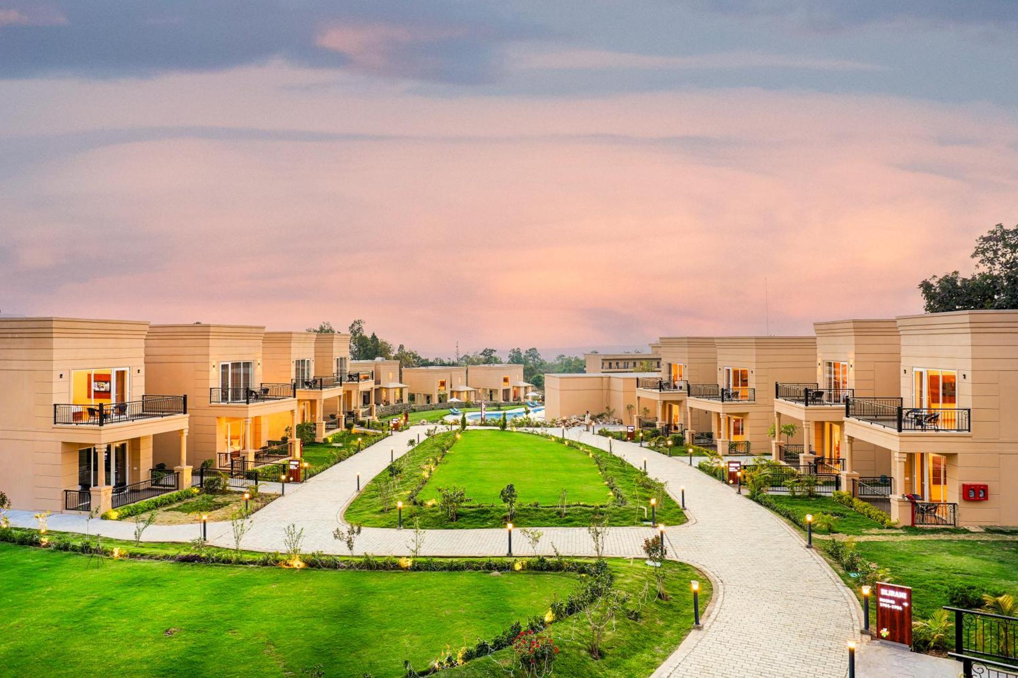 Club Mahindra Patkote Hotel Nainital Exterior photo